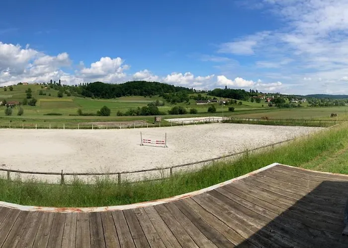 Apartma Hisa Konj * Pernica